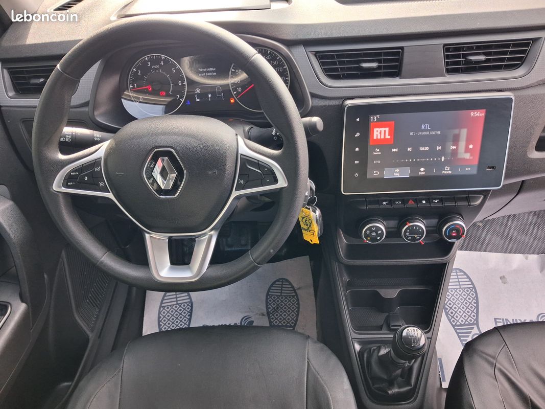Renault Express Van 1.5 Blue dCi 95ch Confort 22 + GALERIE + ATTELAGE (image 3)