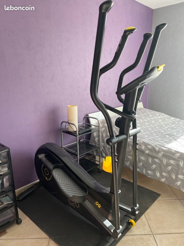 Vélo elliptique auto-alimenté Décathlon Domyos 520 Vélos - Main Image