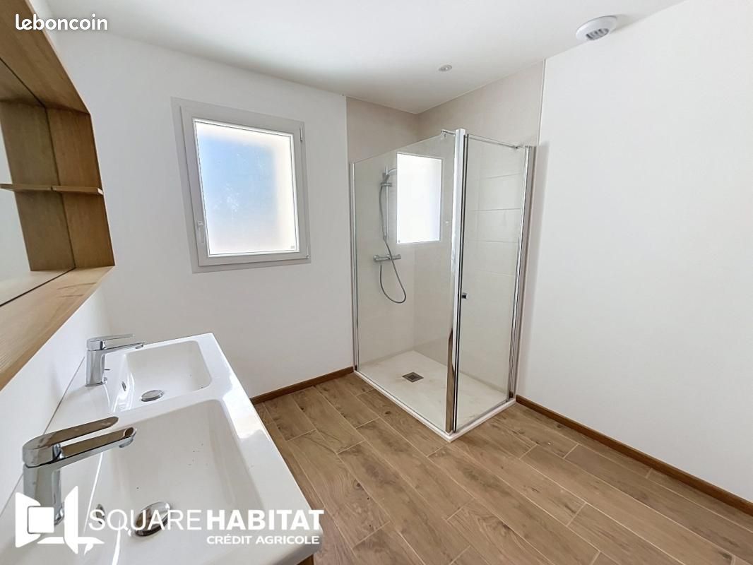 Maison 3 pièces 100 m² · à La Chapelle-Neuve · 100 m² · 983 €/mois