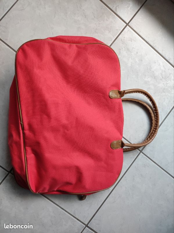Tout neuf sac de voyage (image 1)