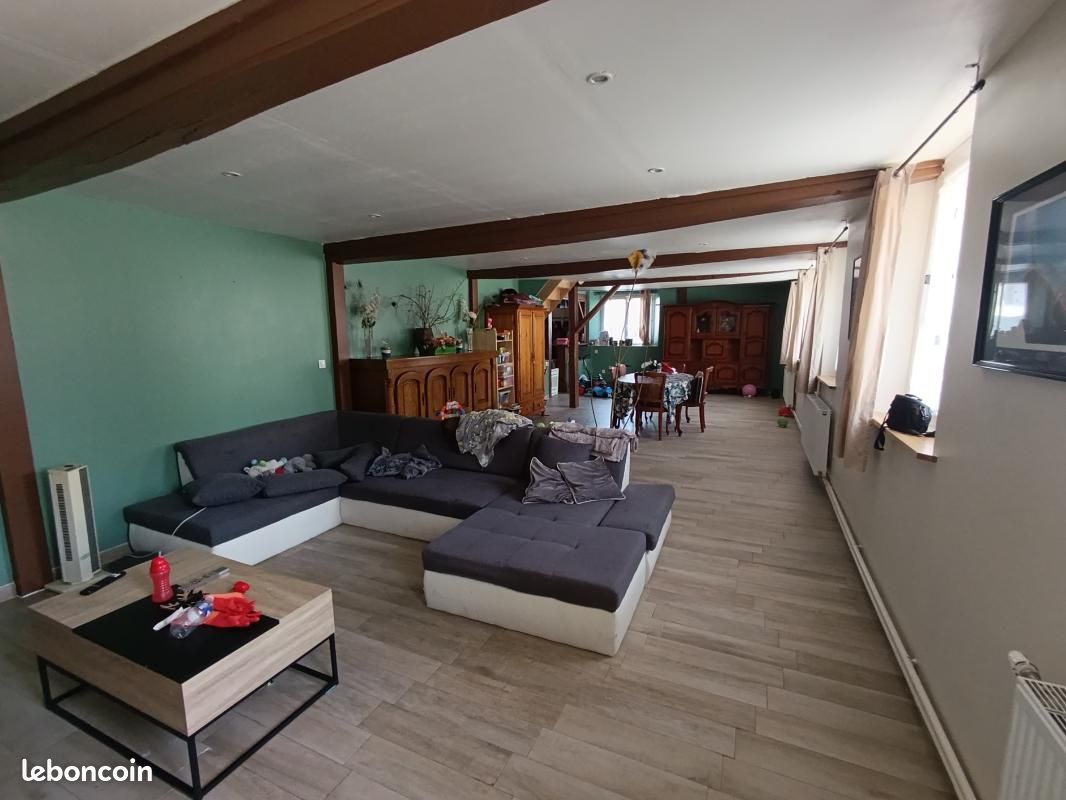 Maison 6 pièces 233 m² · à Liercourt · 233 m² · 180 000 €