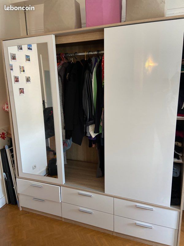Armoire 3 portes (image 1)