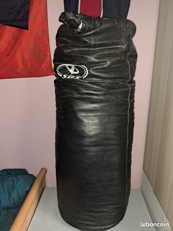 Punching ball en cuir (image 4)