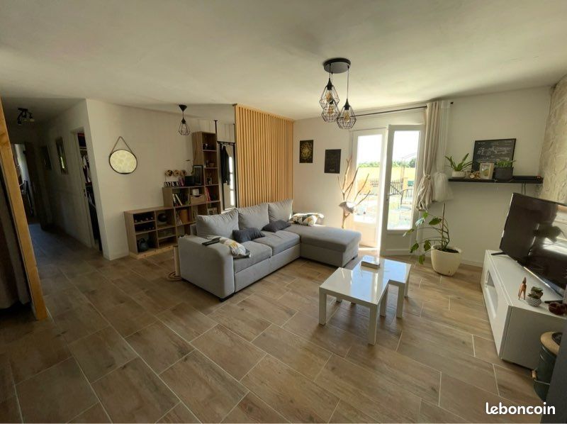 Maison 5 pièces 100 m² · à Noyant-Villages · 100 m² · 780 €