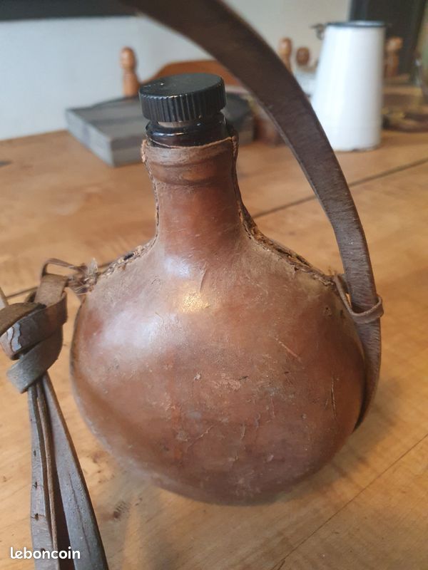 Ancienne Gourde En Métal - Déco Vintage Ou Pièce Pour Restauration