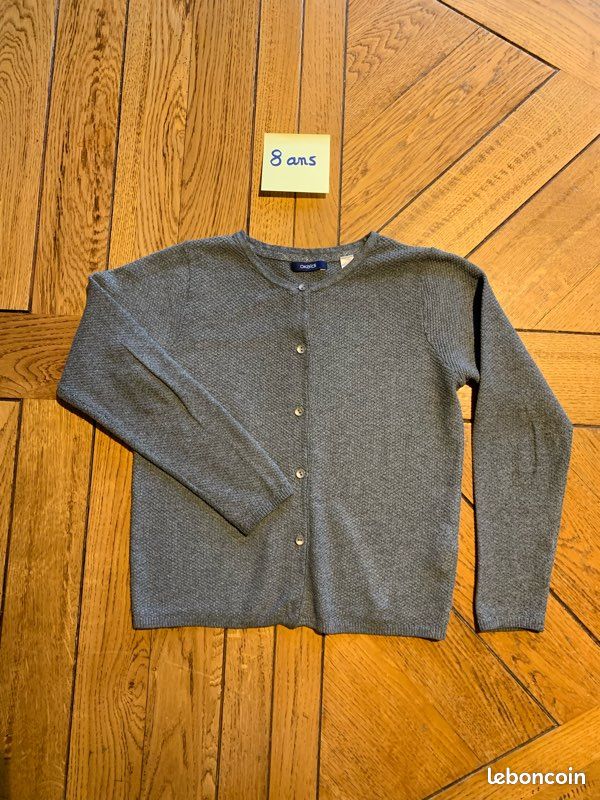 Lot de 4 gilets et 1 pull léger fille taille 8 ans (image 2)