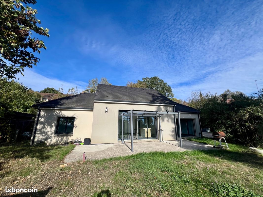 Maison 5 pièces 90 m² · à Briis-sous-Forges · 90 m² · 331 000 €