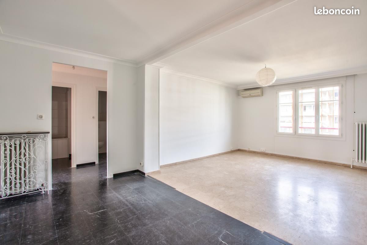 Appartement 4 pièces 91 m² · à Grenoble · 91 m² · 990 €