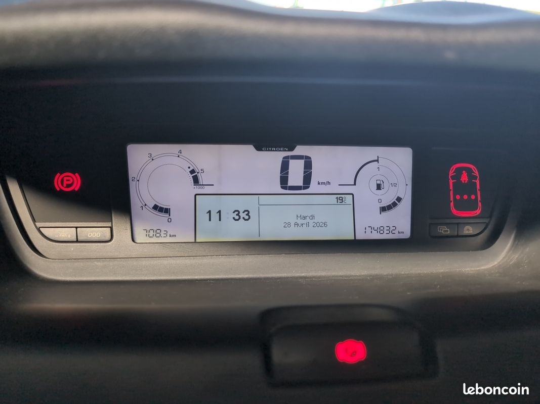 CITROEN C4 PICASSO 1.6 HDI EXCLUSIVE 110Ch - Garantie 12 mois (image 14)