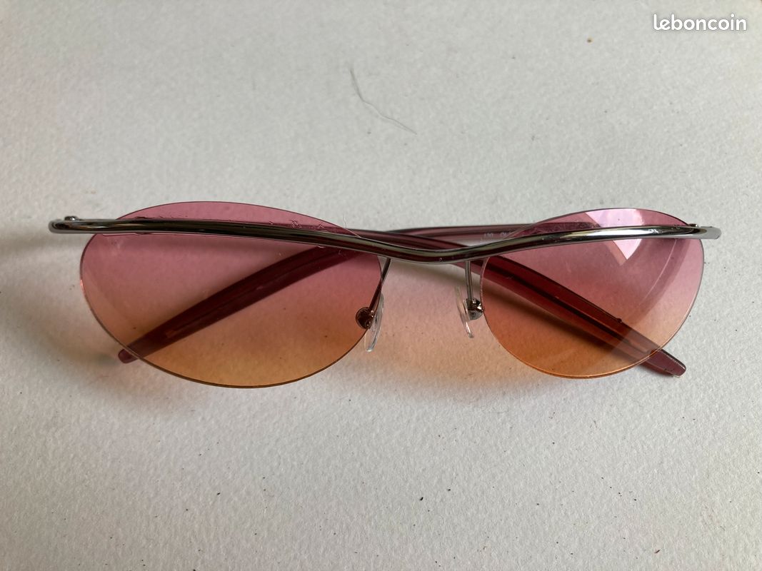 Paire de lunettes de soleil orange et rose de la marque OLIVER - neuve (image 1)