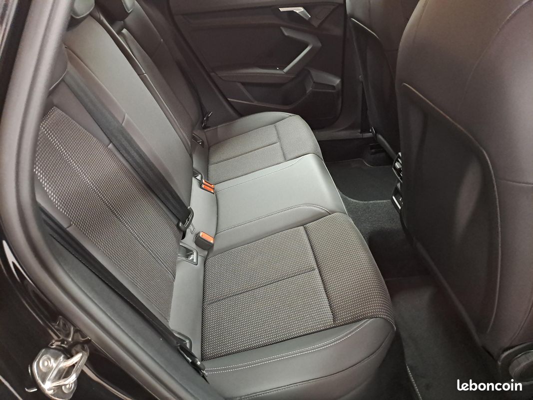 AUDI A3 Sportback 35 TFSI Mild Hybrid 150 S tronic 7 S Line (image 29)