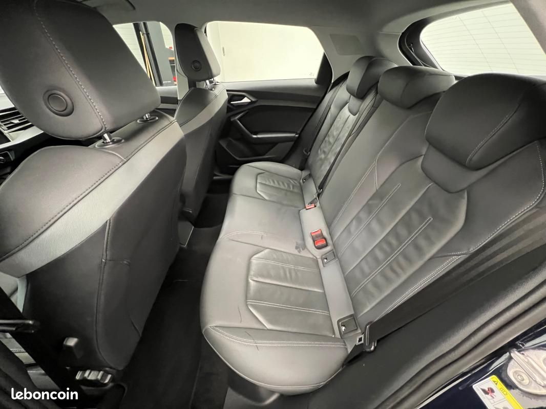 Audi A1 sportback 30 TFSI 116 ch S tronic 7 Design Luxe (image 10)
