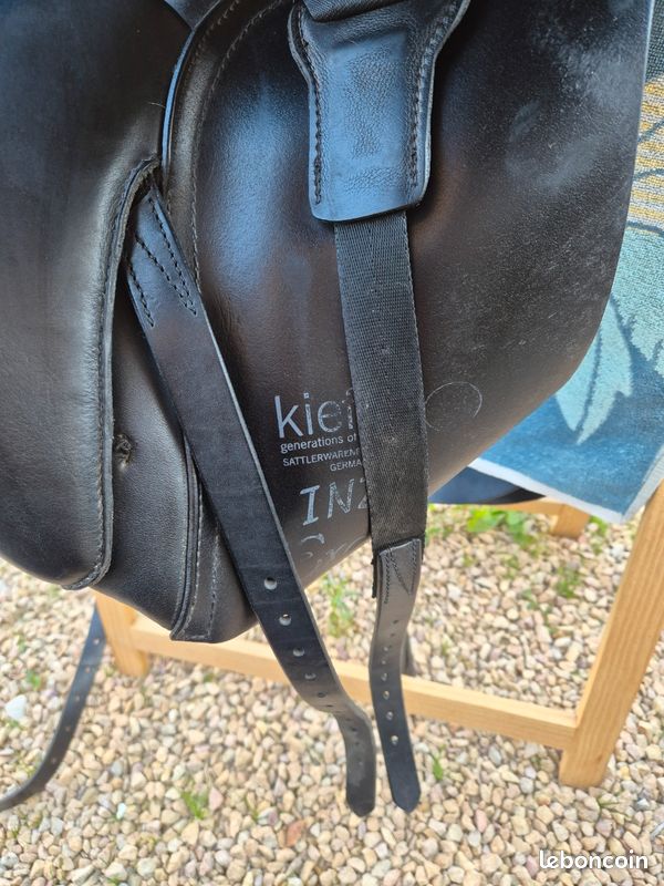 Monter ses étrivières de dressage – Blog Sellier