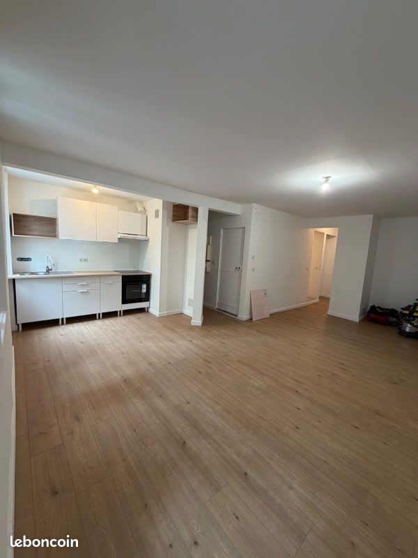 Appartement 3 pièces 51 m² · à Marseille · 51 m² · 980 €/mois