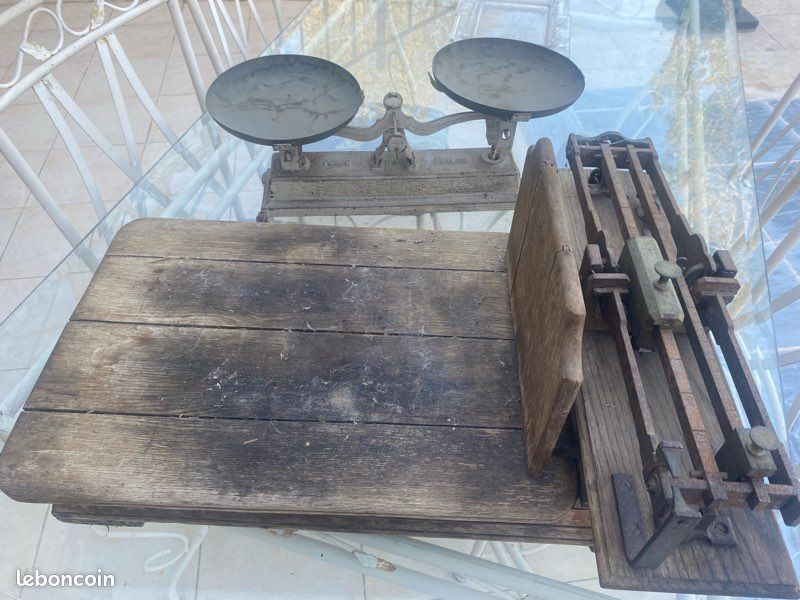 Lot de 2 balances anciennes (image 1)