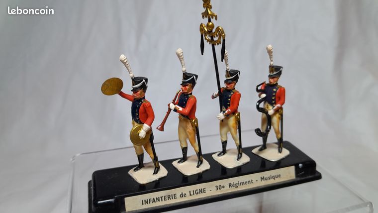 RIGO LE PLUMET SERIE EMPIRE PL 190 INFANTERIE DE LIGNE 18ème RGT MUSIQUE 1811