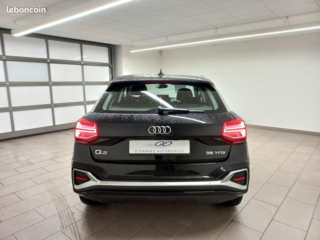 AUDI Q2 35 TFSI 150 S tronic 7 S line (image 4)