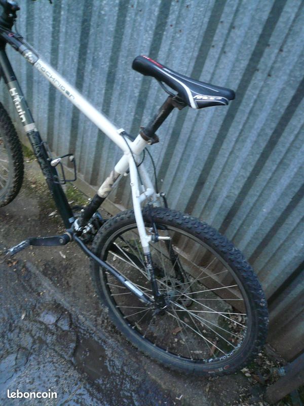 Vélo VTT 26 pouces Rockrider Btwin très bon état, révisé taille L (image 12)