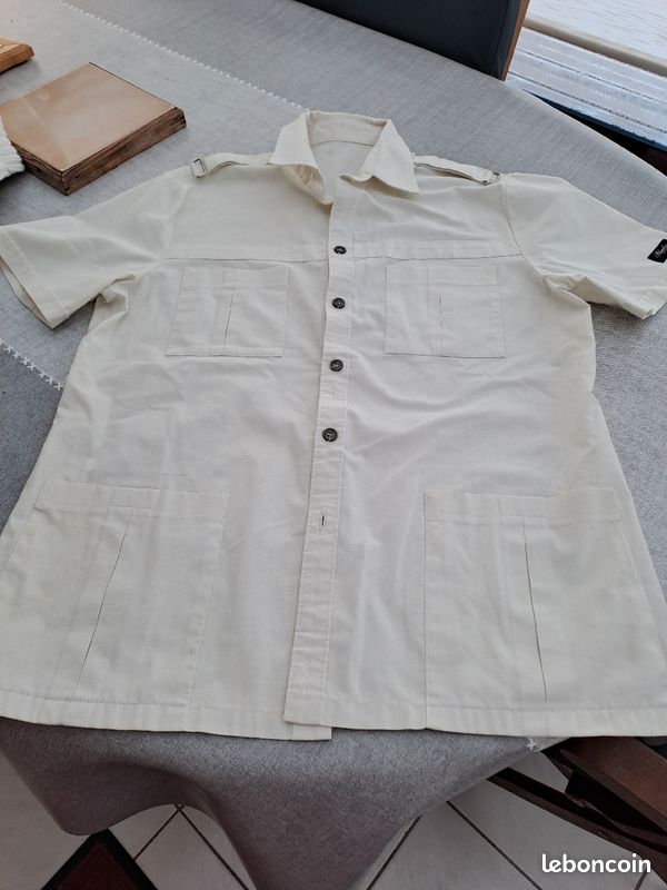 Vetementveste longue manche courte avec poches devant (image 1)