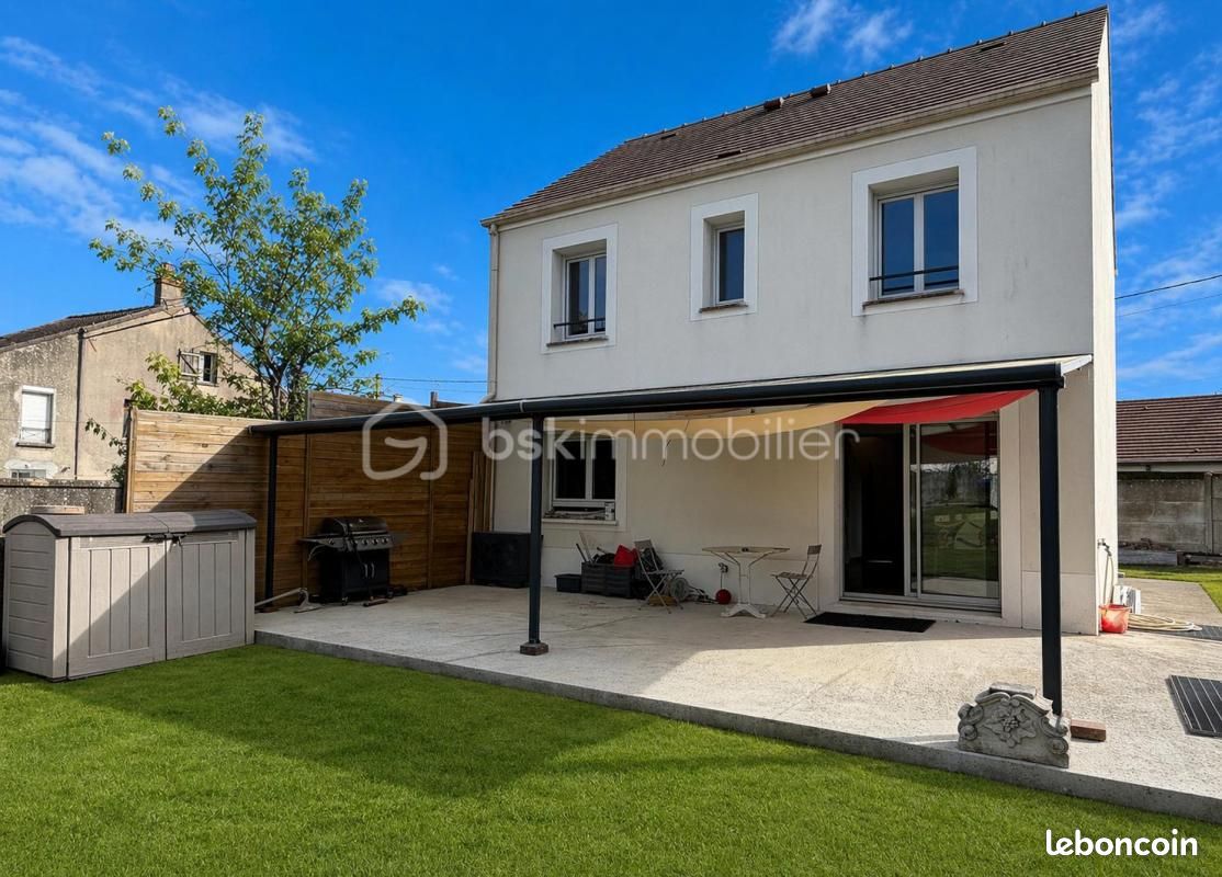 Maison 5 pièces 90 m² · à Montceaux-lès-Meaux · 90 m² · 299 900 €