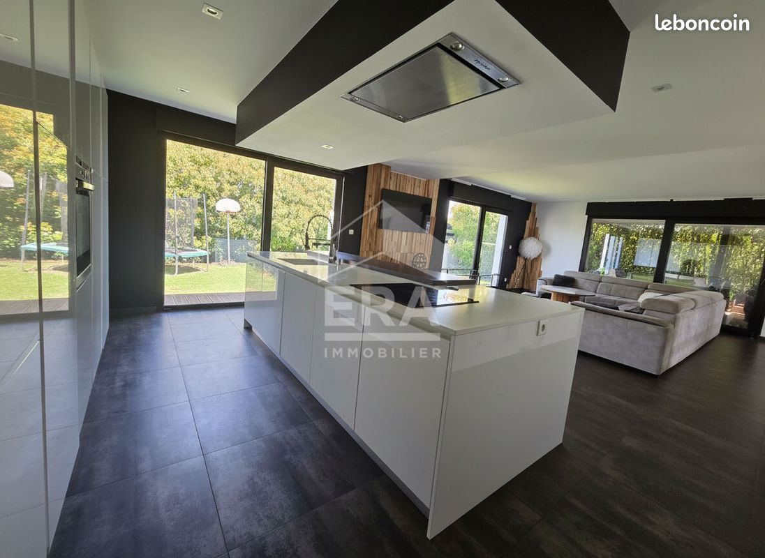 Maison 6 pièces 180 m² · à Loos-en-Gohelle · 180 m² · 375 000 €