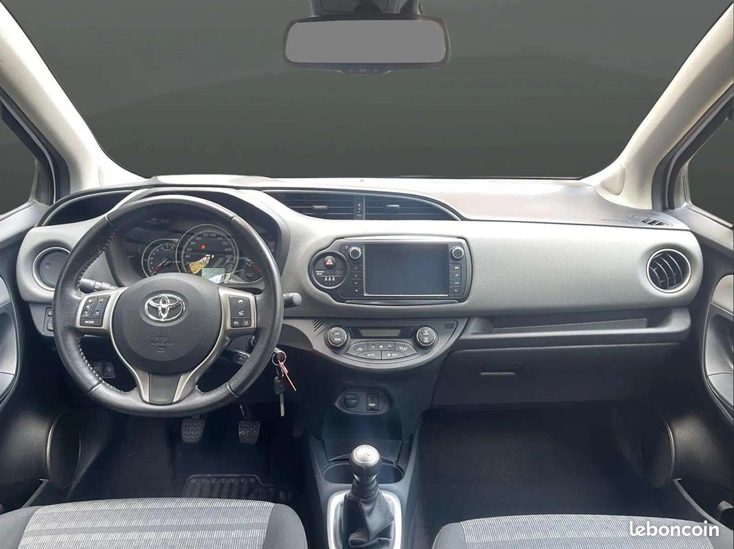 Toyota YARIS 69 VVT-I DYNAMIC 5P (image 7)