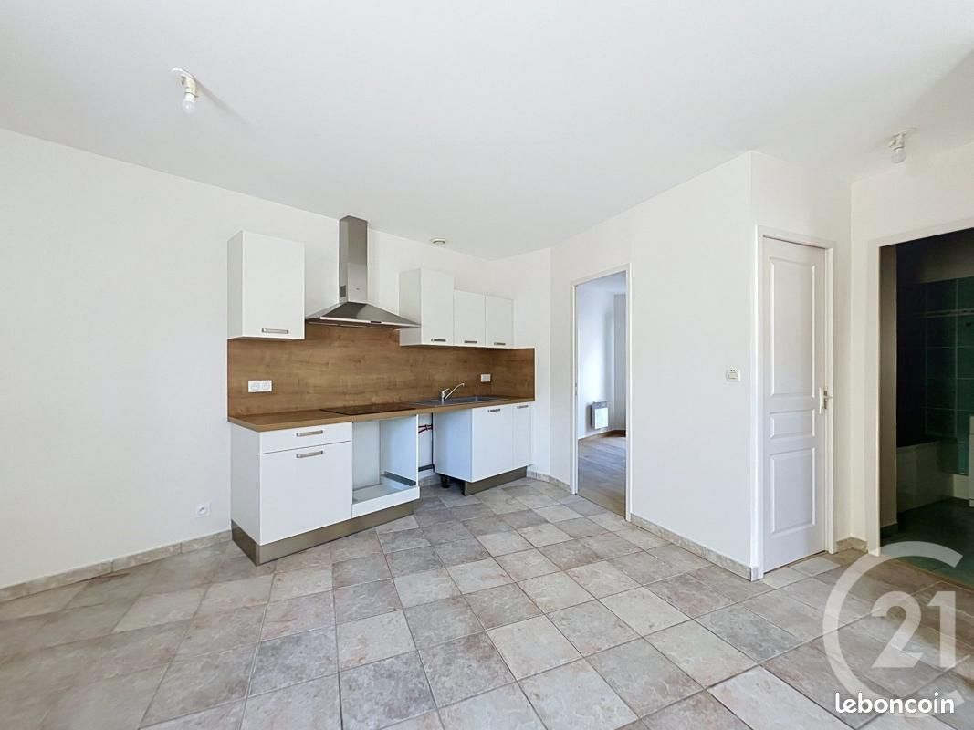 Maison 3 pièces 46 m² · à Angoulême · 46 m² · 560 €