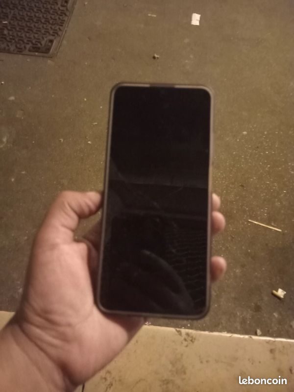 Titre realme Note 50 64 Go – cassé – 20 cash maintenant (image 2)