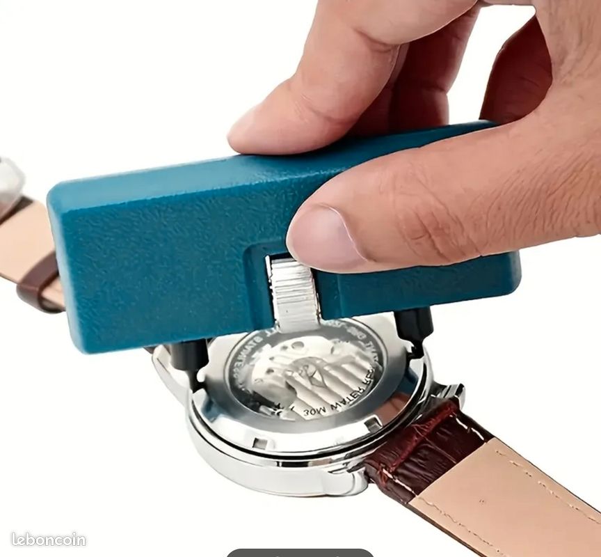 MONTRE HOMME À quartz, stainless steel back, acier, avec sa pile neuve