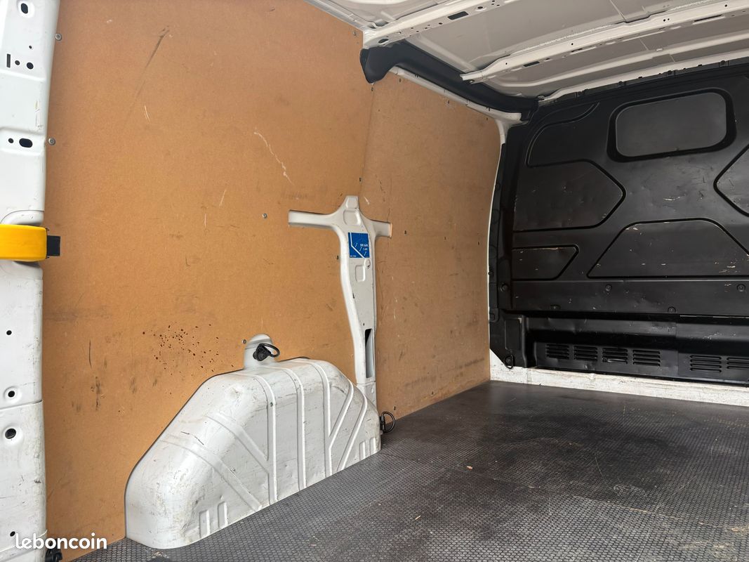 Ford transit custom fourgon 280 2.0 tdci 130 l1h1 court trend business (image 10)