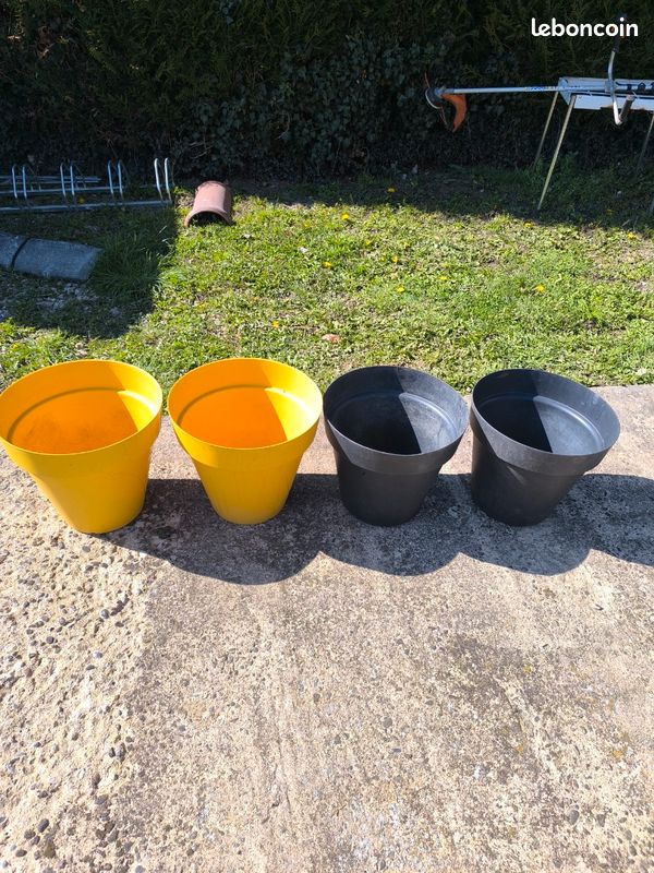 Pots en plastiques (image 5)
