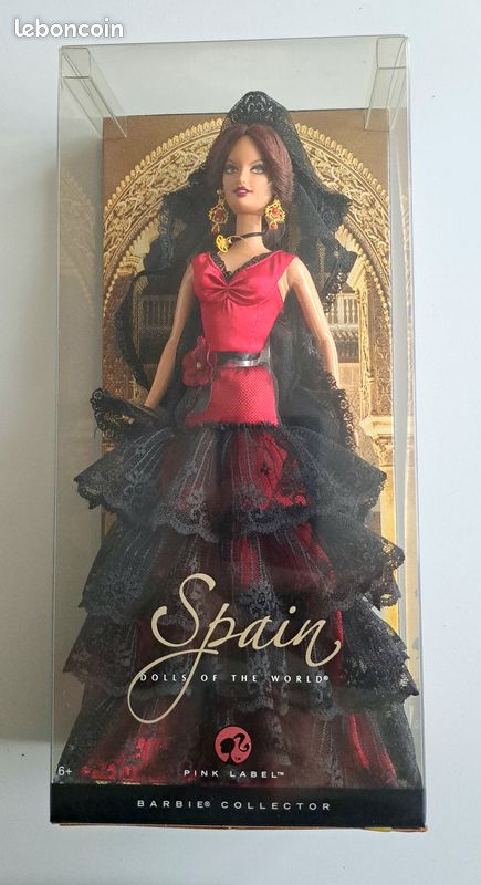 BARBIE COLLECTOR IRELAND Dolls of the World Passport Collection