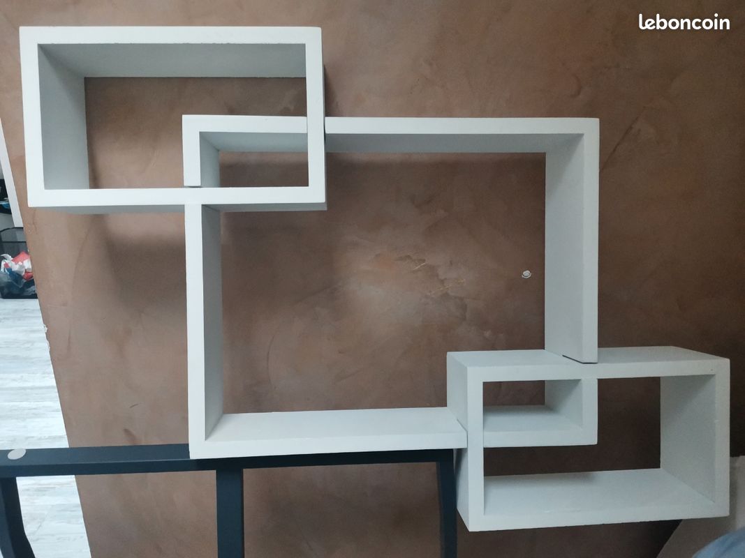 Étagère blanche en bois (image 1)