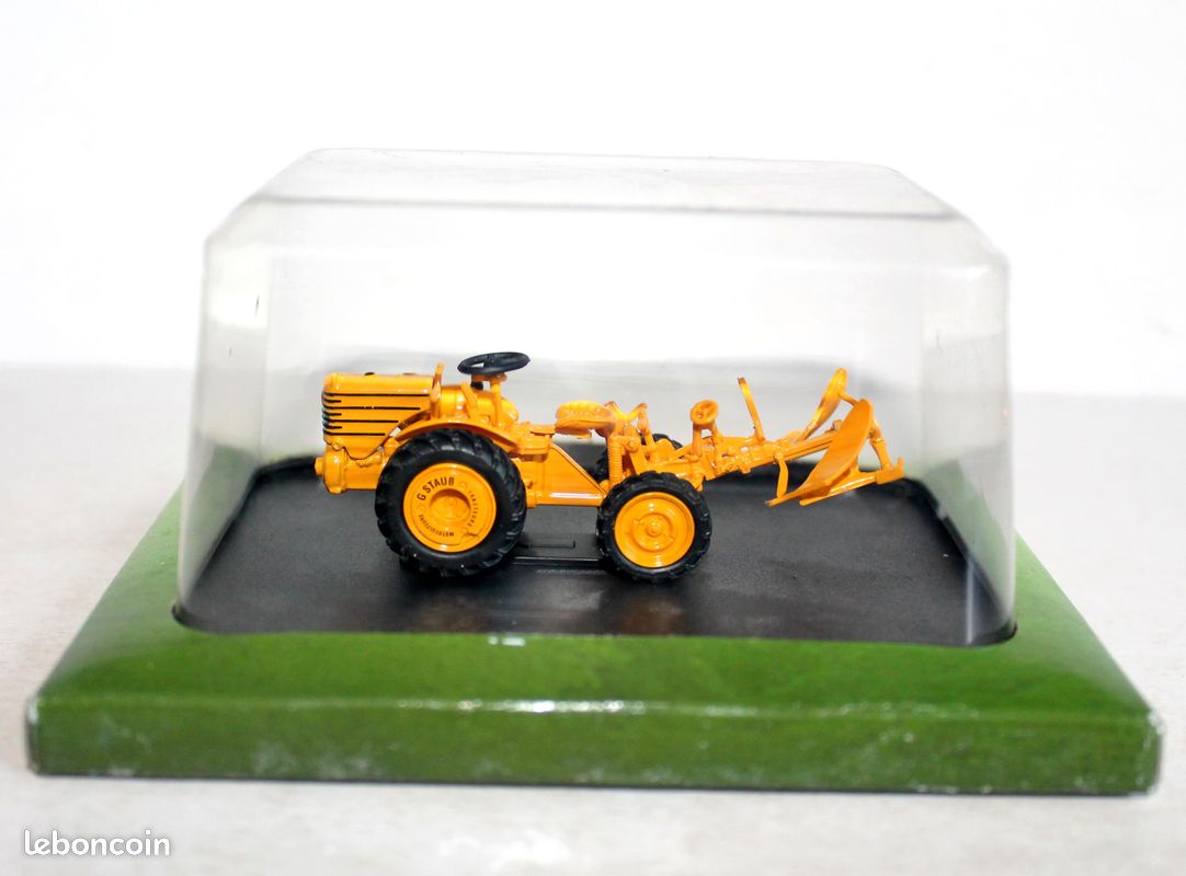 Miniature tracteur, engin agricole 1/43 - staub rt4 - 1954 - hachette / neuf (image 1)