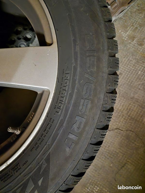 Pneus neige nokian avec jantes pour qashqai nissan (image 3)