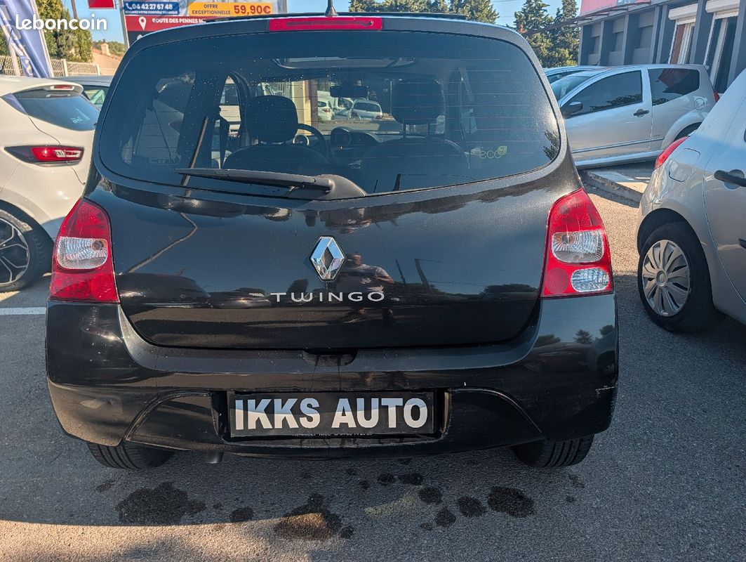 Renault twingo ii 1.2 16v 75ch dynamic 1ere main toit ouvrant/clim auto /jantes alu (image 6)