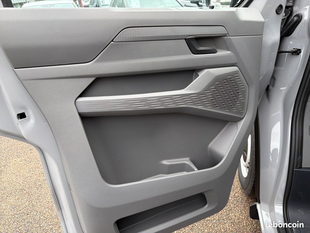 Volkswagen utilitaires transporter procab cloison l l1h1 2.0 tdi 150 bva8 business (image 26)