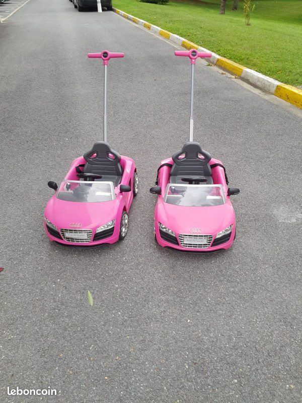 Audi R8 spyder enfant rose idéal Jumelles exemplaire Jeux Jouets