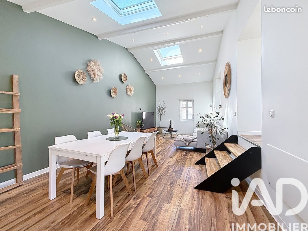 Appartement 7 pièces 196 m² · à Francheville · 196 m² · 549 000 €