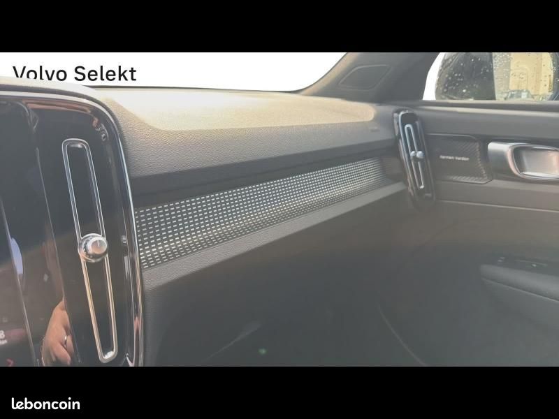 Volvo XC40 B4 197ch Ultimate DCT 7 (image 12)