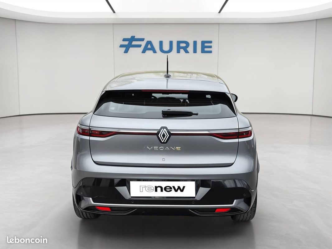 RENAULT Megane E-Tech EV40 130ch standard charge Equilibre (image 6)