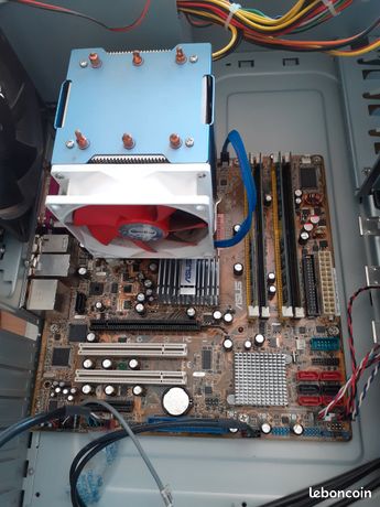 SOCKET 775 CARTE MERE ASUS P5QE + Q 6600 +VENTIRAD ZALMAN+4 Go RAM EUR 36,00 - FR