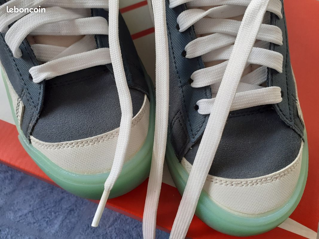 Nike Blazer mid 77 mixtes pointure 39 neuves (image 2)