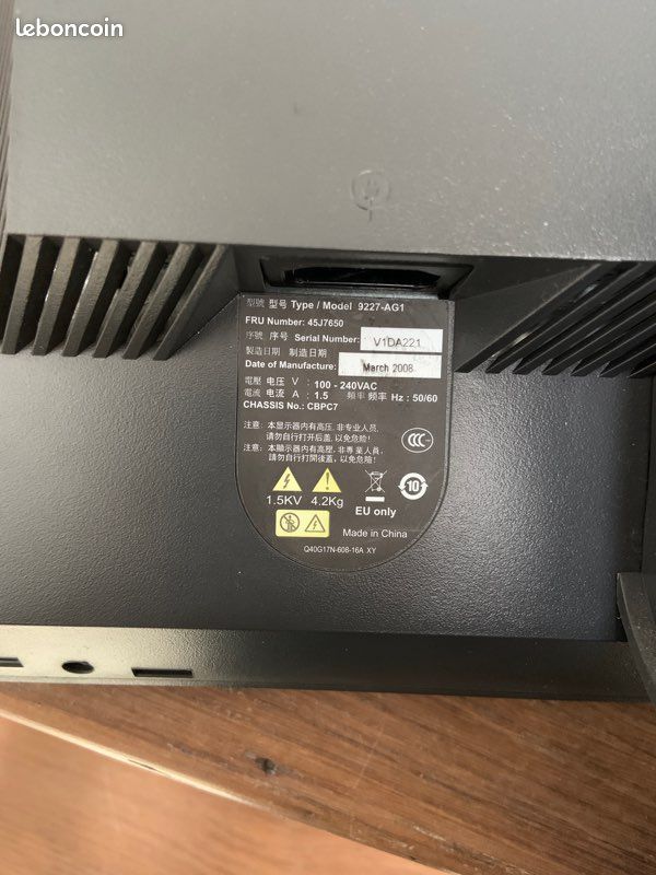 Écran lenovo avec 2 claviers (image 3)
