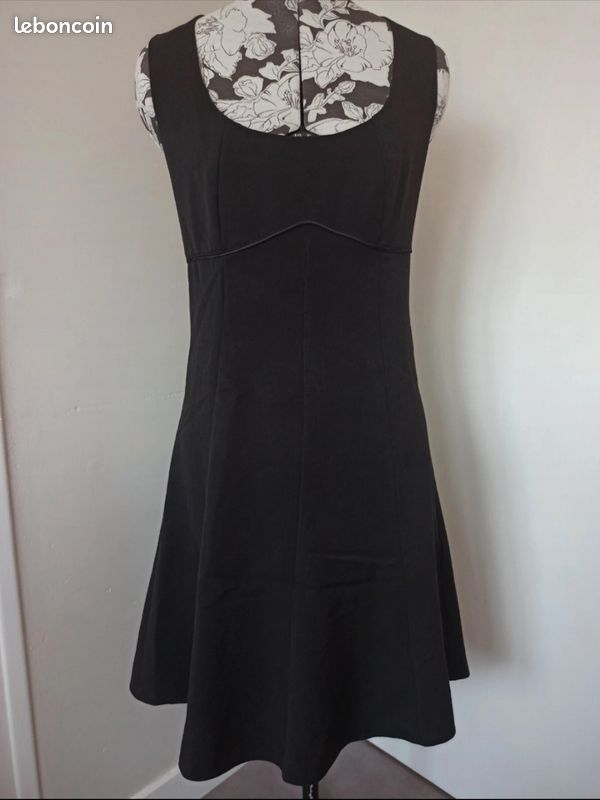 Robe Noire ACOTÉ Taille 2/38 - Courte, En Très Bon état, Idéale Soirée