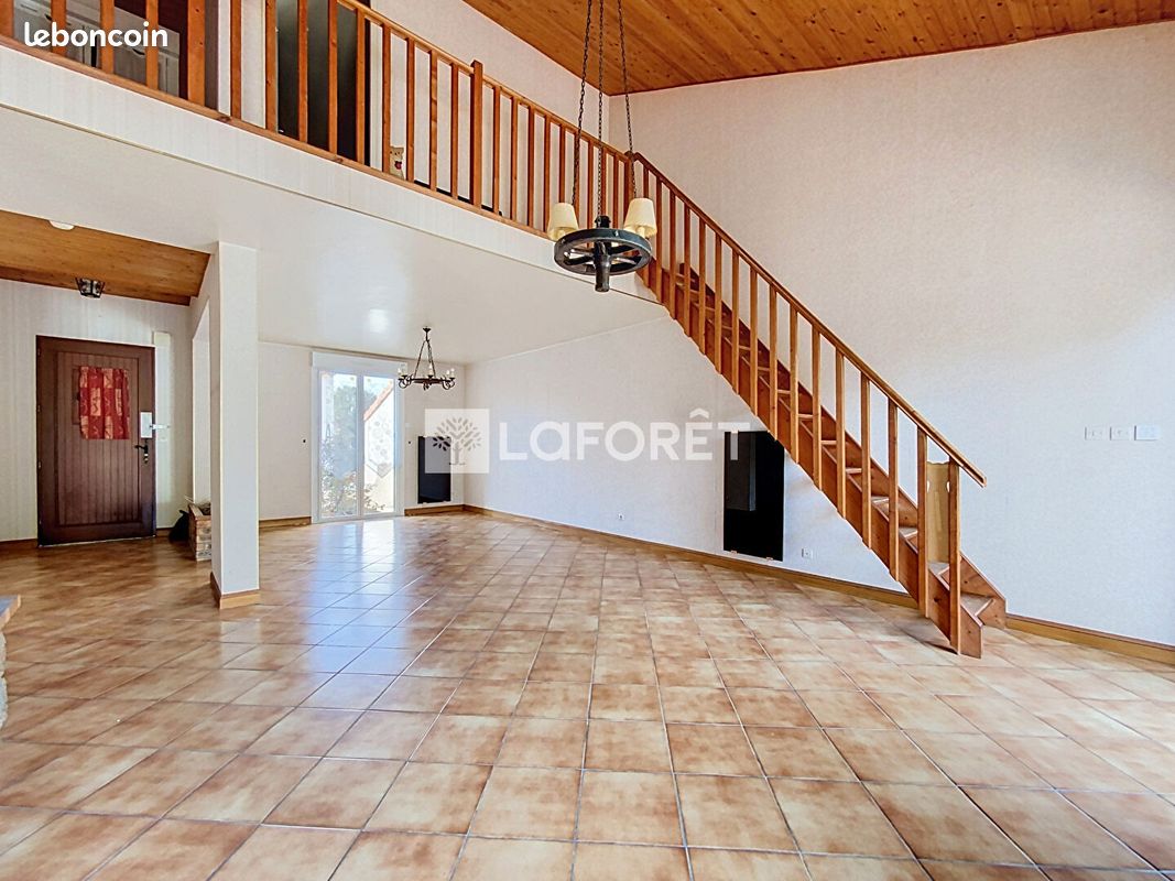 Maison 5 pièces 113 m² · à Cholet · 113 m² · 245 500 €