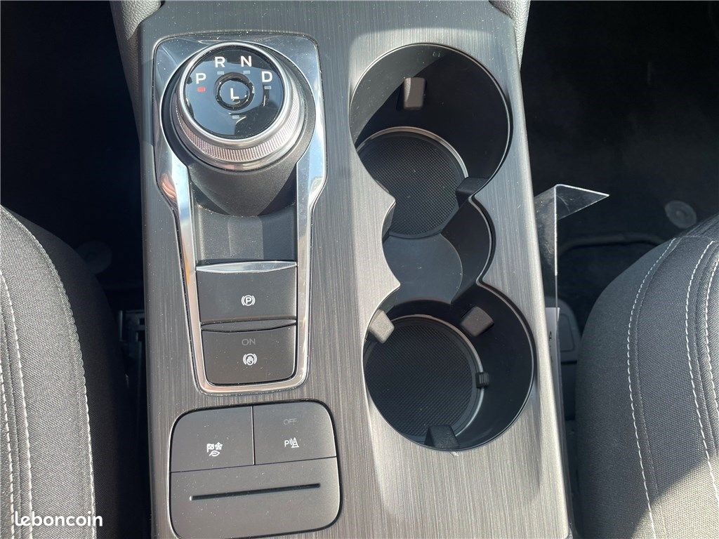 Ford Kuga III 2.5 DURATEC 190 CH FLEXIFUEL FHEV E85 POWERSHIFT Titanium (image 13)