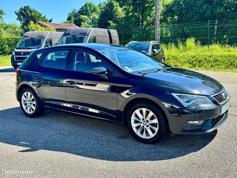 Seat Leon 1.6 TDI 115 ch STYLE de 2018 et 120.000 km (image 1)