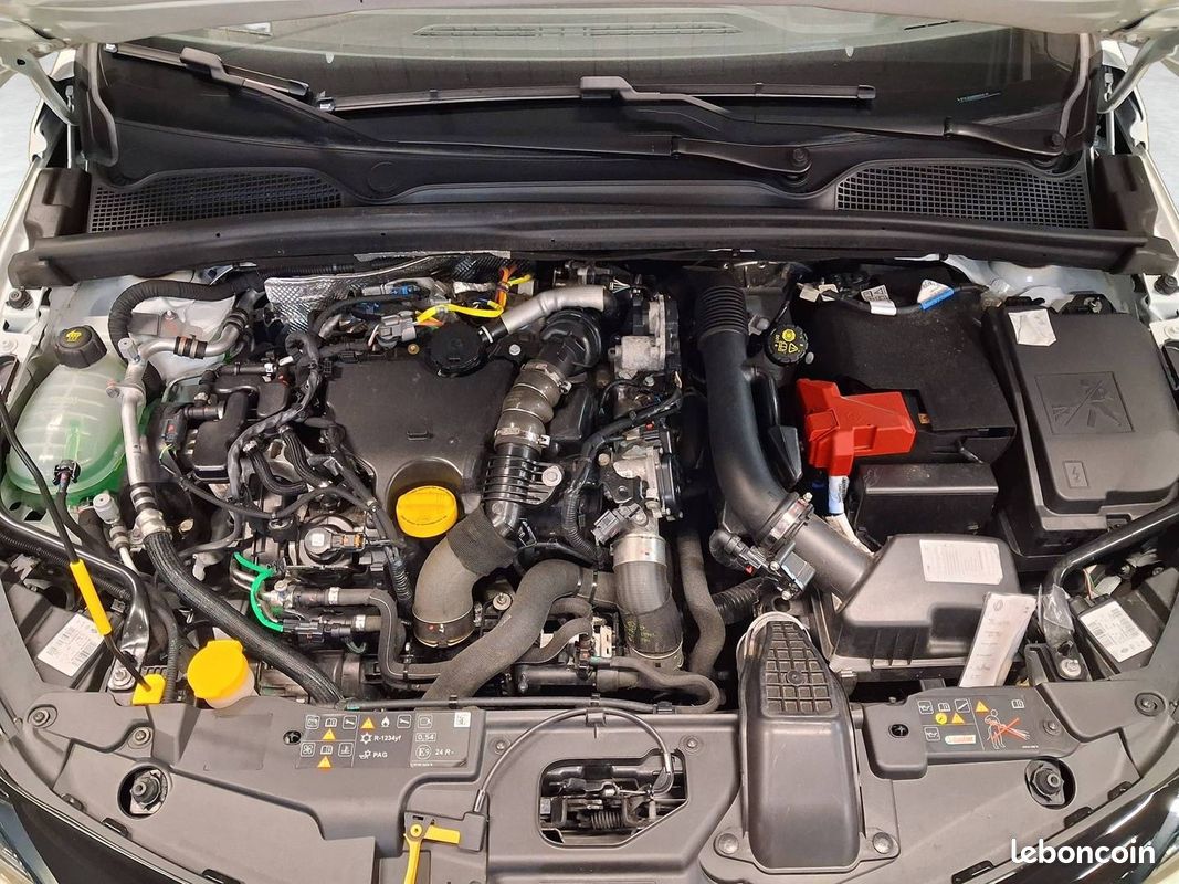 RENAULT Clio Blue dCi 100 - 21N Business (image 19)