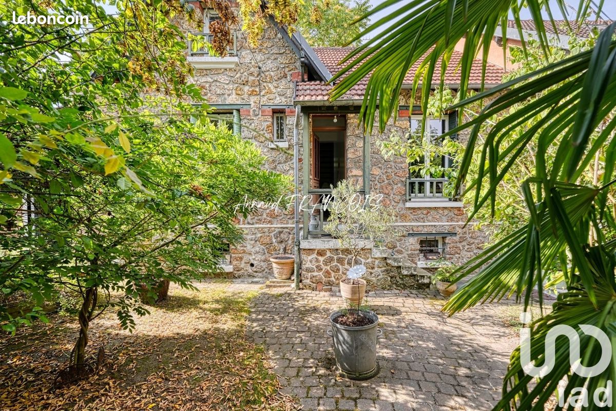 Maison 9 pièces 184 m² · à Montesson · 184 m² · 945 000 €